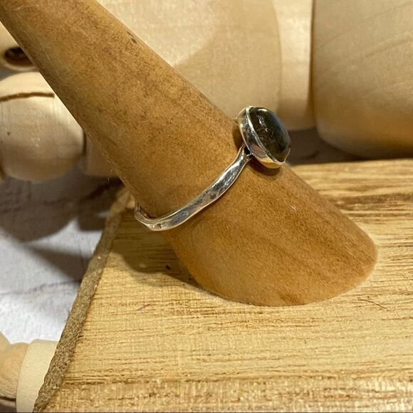 Labradorite Sterling Silver Hammered Band Ring Handmade  Size 8 - Picture 2 of 5
